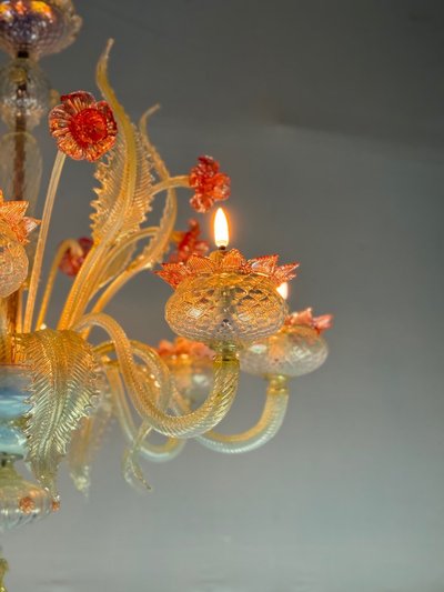 Venetian Chandelier in Opalescent, Gold and Red Murano Glass, 8 Light Arms Circa 1930