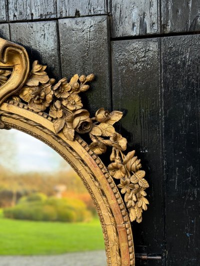 Louis XVI Mirror, Trumeau Mantelpiece in Carved and Gilded Wood, 18th Century