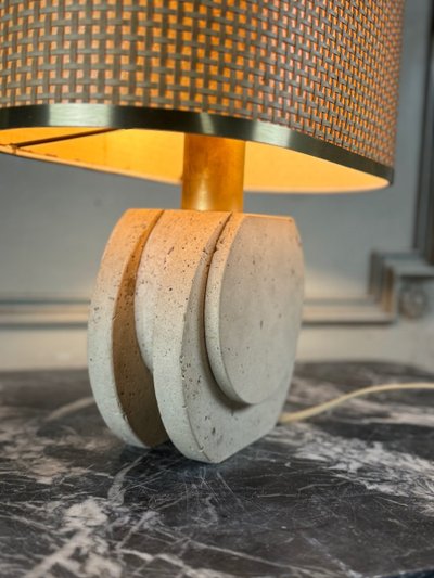 Lampe De Table Brutaliste En Travertin Vers 1980