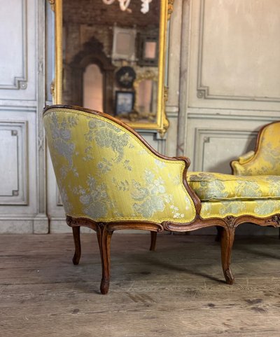 Duchesse En Bateau, Chaise Longue, Louis XV, Soierie Jaune, XVIIIème Siècle