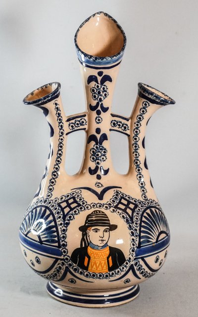 HENRIOT, QUIMPER, Vase