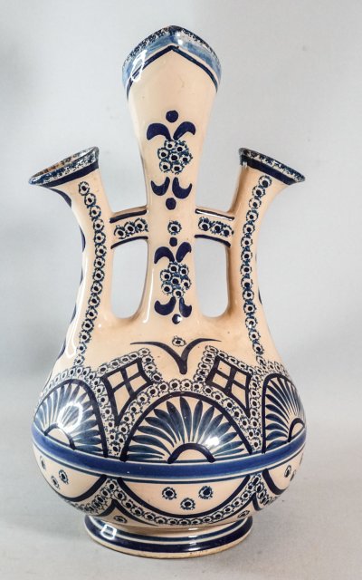 HENRIOT, QUIMPER, Vase