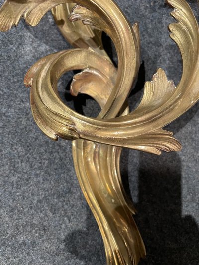 Coppia di applique in bronzo in stile Luigi XV