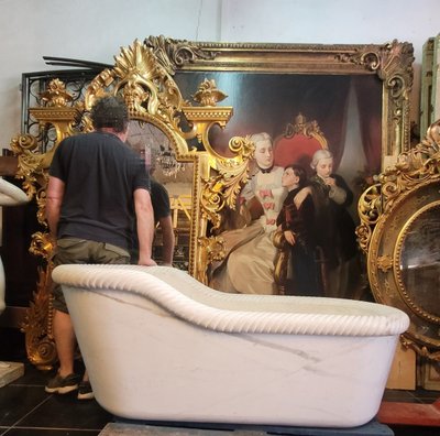 Marble bathtub, early/mid 19th century
