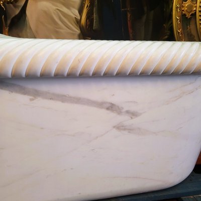 Marble bathtub, early/mid 19th century