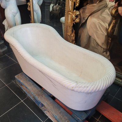 Marble bathtub, early/mid 19th century