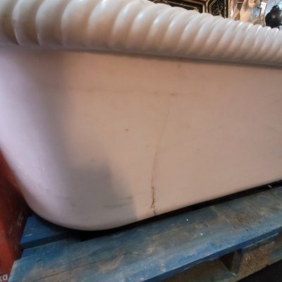Marble bathtub, early/mid 19th century