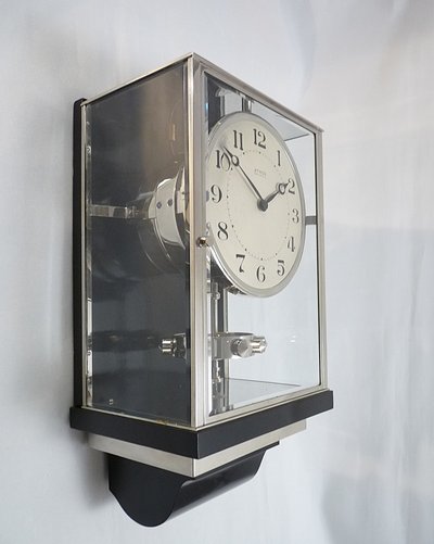 Atmos wall clock by Jean Léon Reutter