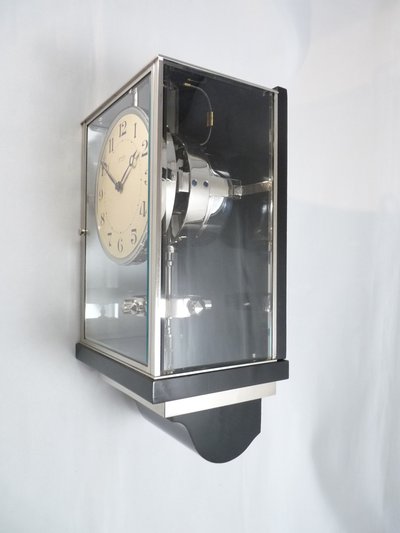 Atmos wall clock by Jean Léon Reutter