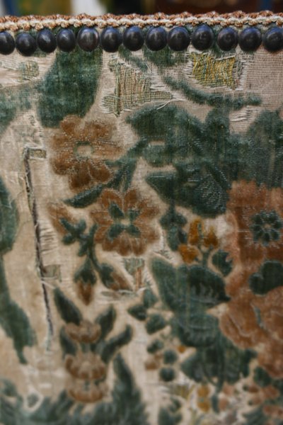 Paravento a quattro ante in velluto genovese del XVIII secolo