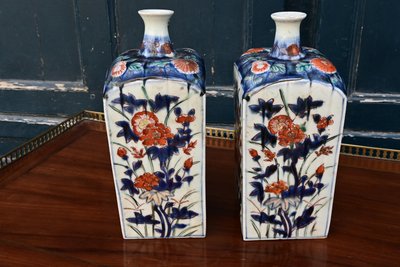 Cina XVIII coppia di bottiglie di sakè, decorazione Imari, porcellana