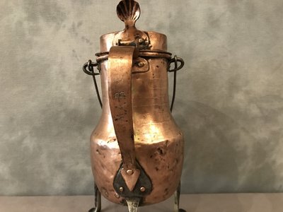 Bellissimo e grande coquemar in rame del XVIII secolo