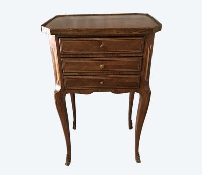 Piccolo comodino in legno intarsiato del XIX secolo