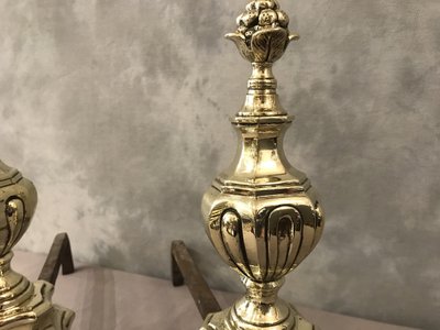 Beaux chenets anciens en bronze d'époque 19 ème 