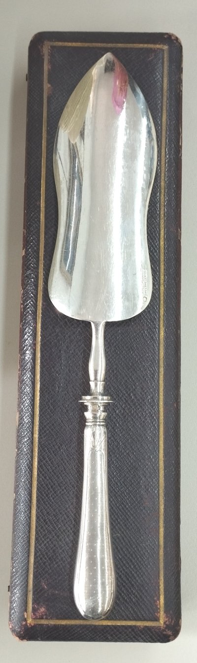 AM. TALLOIS Silver Cake Server