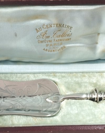 AM. TALLOIS Silver Cake Server
