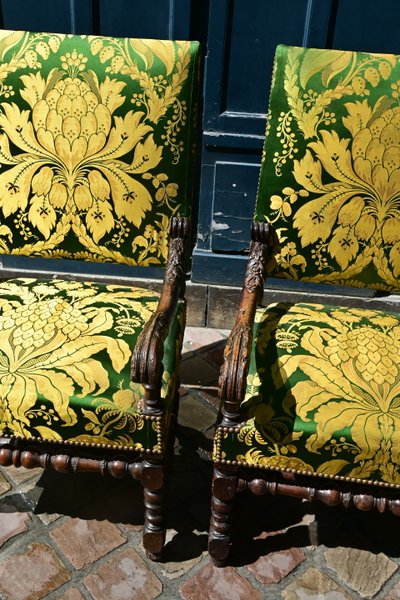coppia di poltrone in stile Luigi XIV