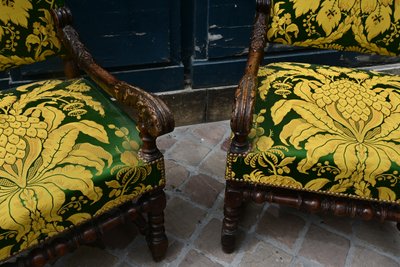 coppia di poltrone in stile Luigi XIV