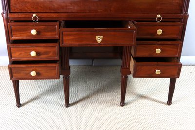 Bureau cylindre style Louis XVI en acajou XIXème siècle