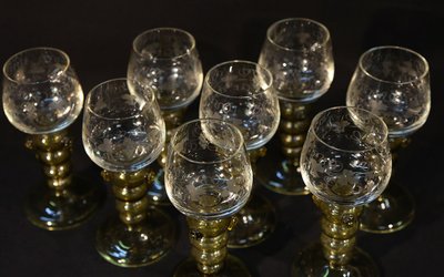 Set of 7 liqueur glasses