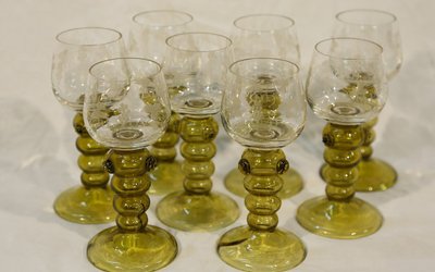 Set of 7 liqueur glasses
