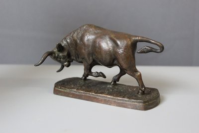 Toro in bronzo di Blaize intorno al 1900