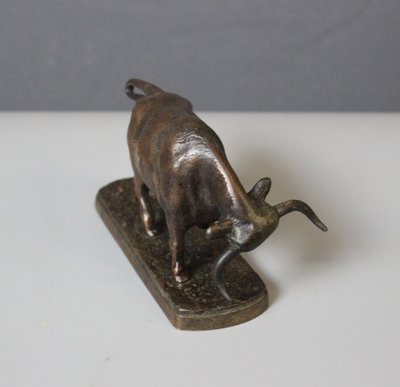 Toro in bronzo di Blaize intorno al 1900