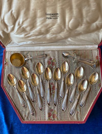 14-piece tea set.