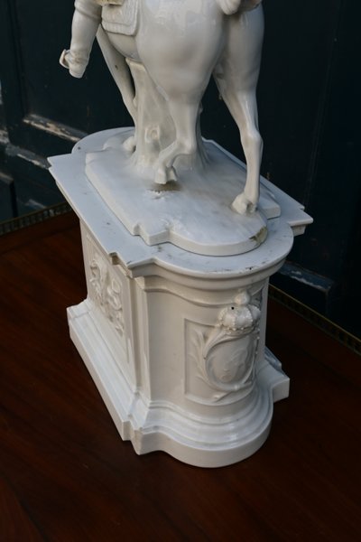Frederick II of Prussia, equestrian sculpture, Furstenberg porcelain