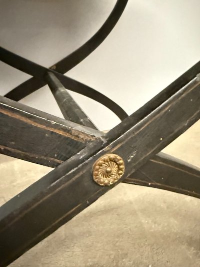 Base de table de pique-nique des années 1850 avec plateau peint, base en bois, 52x56x64cm