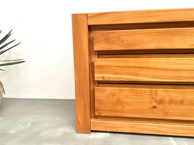 Cassettiera in olmo massello, Maison Regain, circa 1970