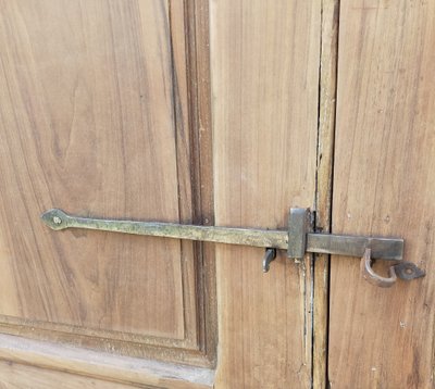 Double porte ancienne XVII / XVIIIème en noyer et toutes ses ferronneries d'origine boiserie