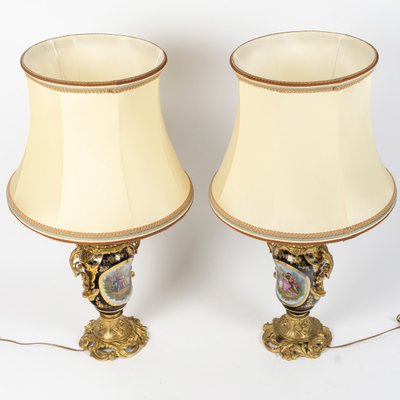 COPPIA DI VASI CON LAMPADA, FINE XIX SECOLO