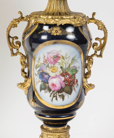 COPPIA DI VASI CON LAMPADA, FINE XIX SECOLO