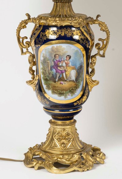 COPPIA DI VASI CON LAMPADA, FINE XIX SECOLO