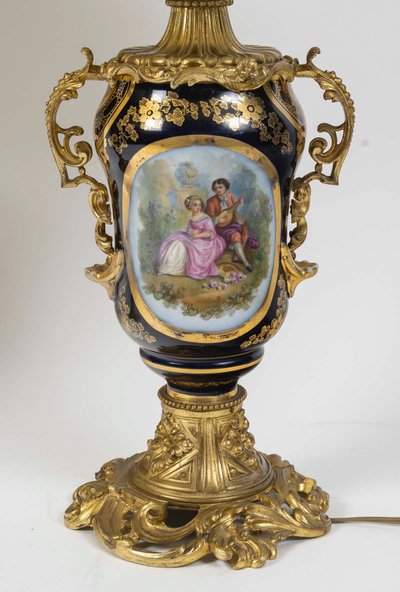 COPPIA DI VASI CON LAMPADA, FINE XIX SECOLO