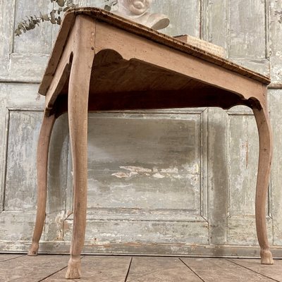 18th century gaming table known as "three of a kind"