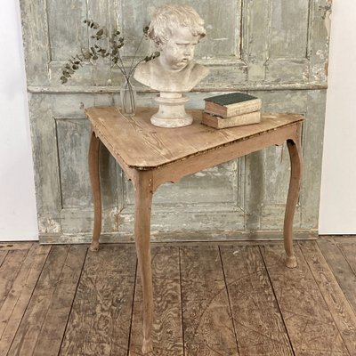 18th century gaming table known as "three of a kind"
