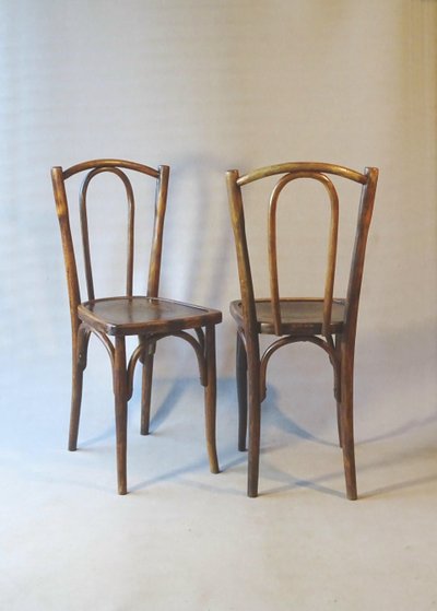 2 bistro chairs No. 56, wooden seat, No. Thonet - 1920 -