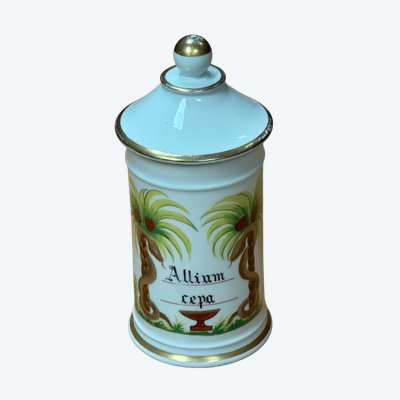 Pot à pharmacie