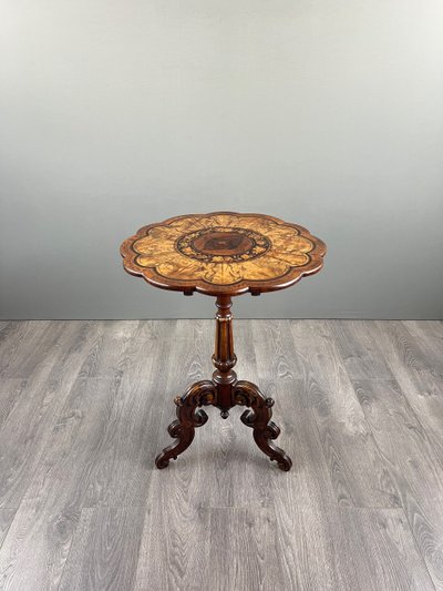 Guéridon anglais en marqueterie – XIXe siècle