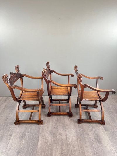 Suite de Trois Fauteuils de Style Renaissance, XIXe siècle