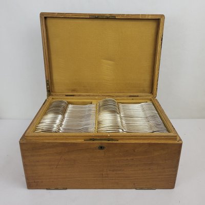 Boulenger 88-piece silver-plated metal cutlery set, shell model