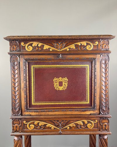 Sekretär aus geschnitztem und polychromem Holz im Neorenaissance-Stil, 19. Jahrhundert