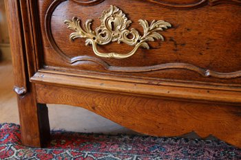 Cassettone in rovere Luigi XIV del XVII secolo