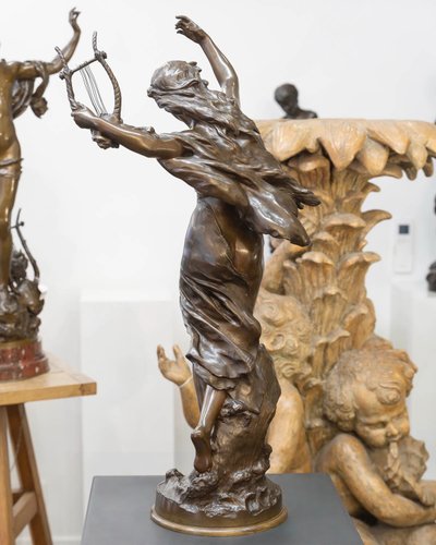 Sculpture - Elegant Woman With A Lyre , Mathurin Moreau (1822-1912) - Bronze