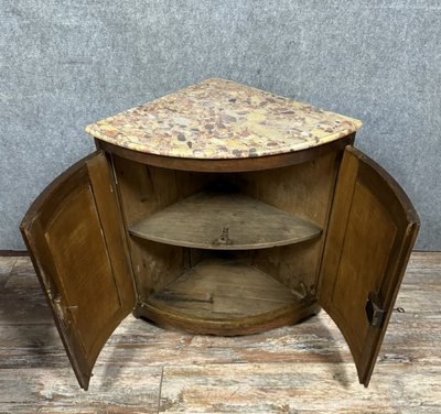 encoignure de boiserie en bois massif époque Louis XIV 