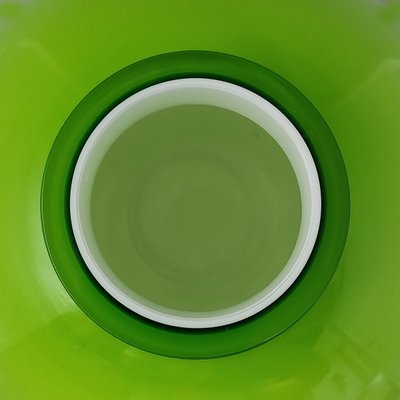 Magnifique vase vert des années 1970 par Ind. Vetraria Valdarnese. Fabriqué en Italie.