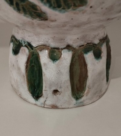 Ceramic lamp base with its sacrificed decoration