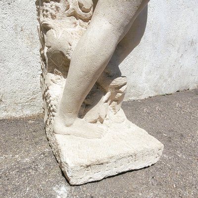 André Deluol, Uomo in piedi, scultura in pietra, XX secolo